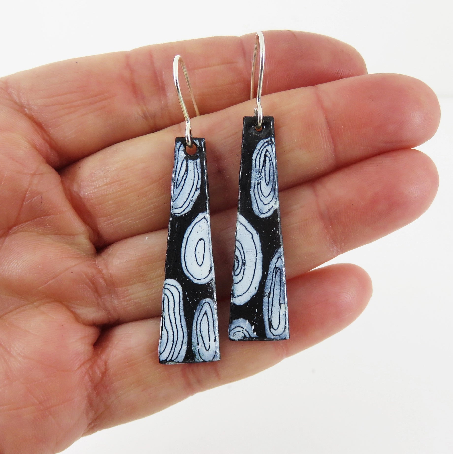 830 Degrees {CIRCLE + STRIPE} earrings