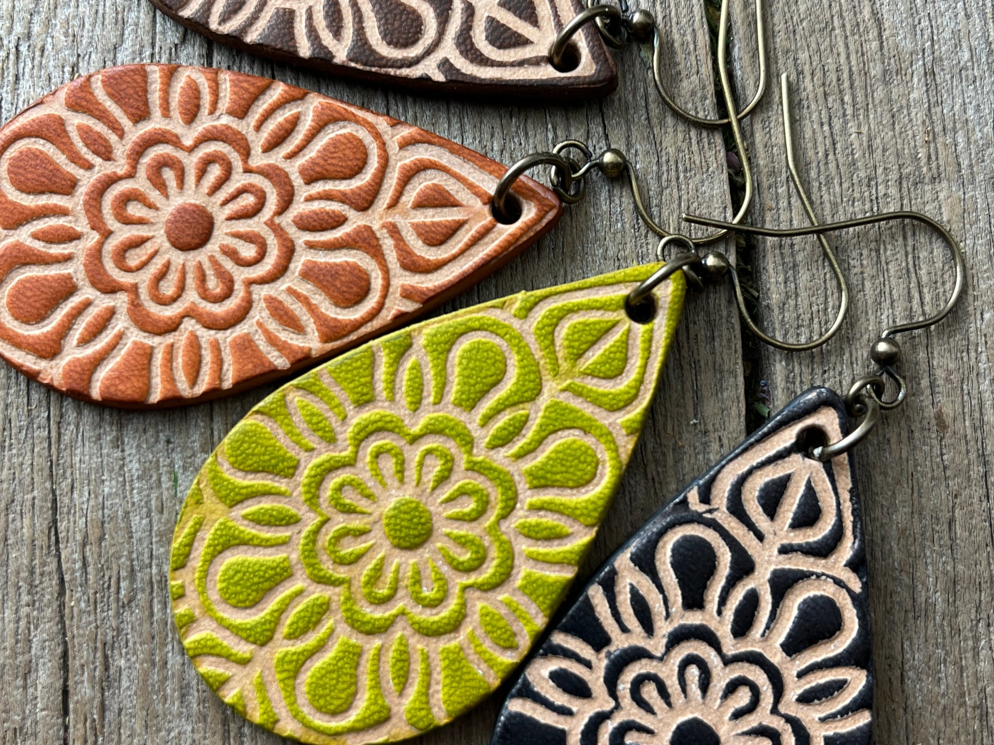Red Pony Leather Goods {FLOWER} Teardrop