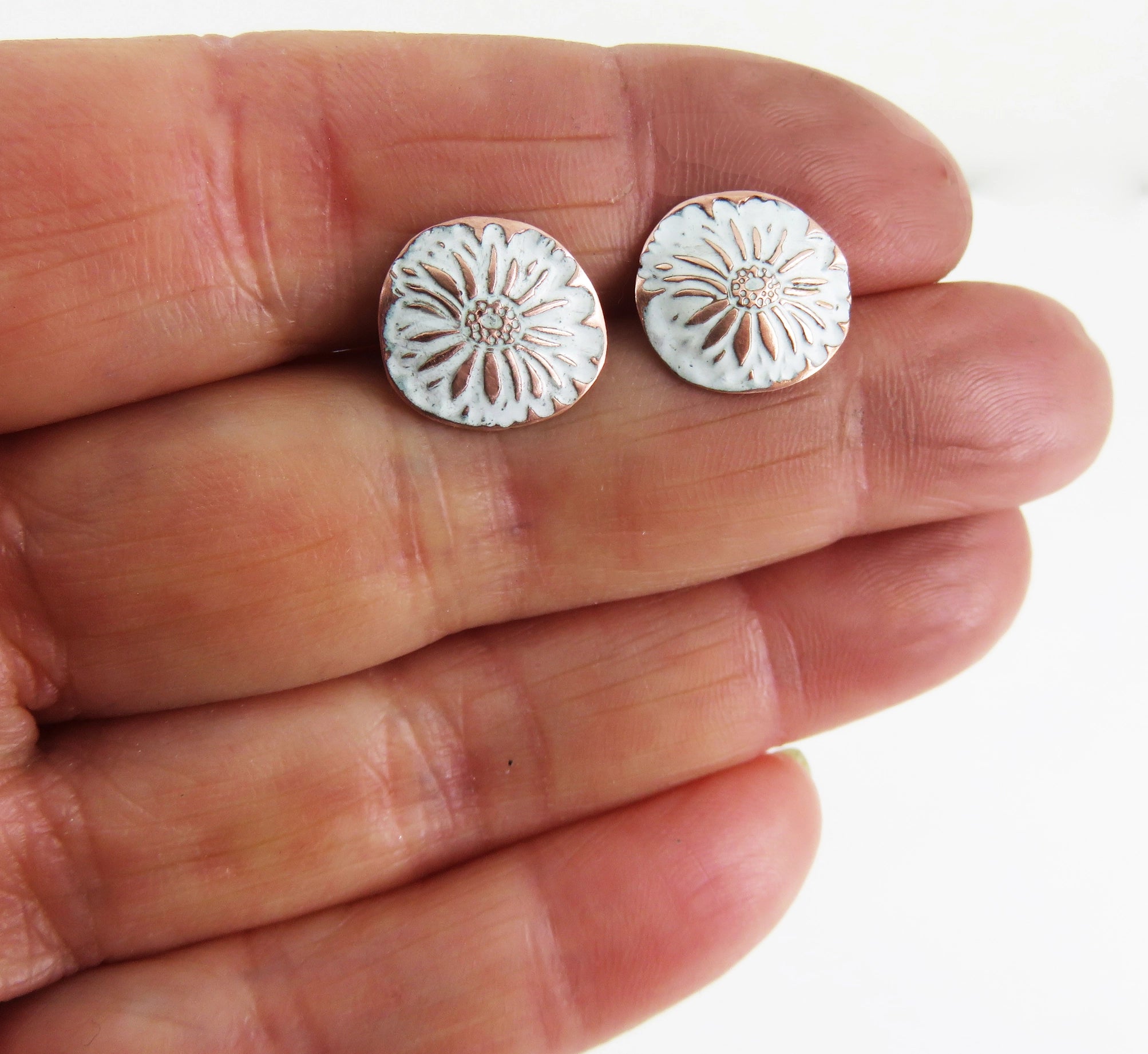 830 Degrees {DAISY} earrings + pendant