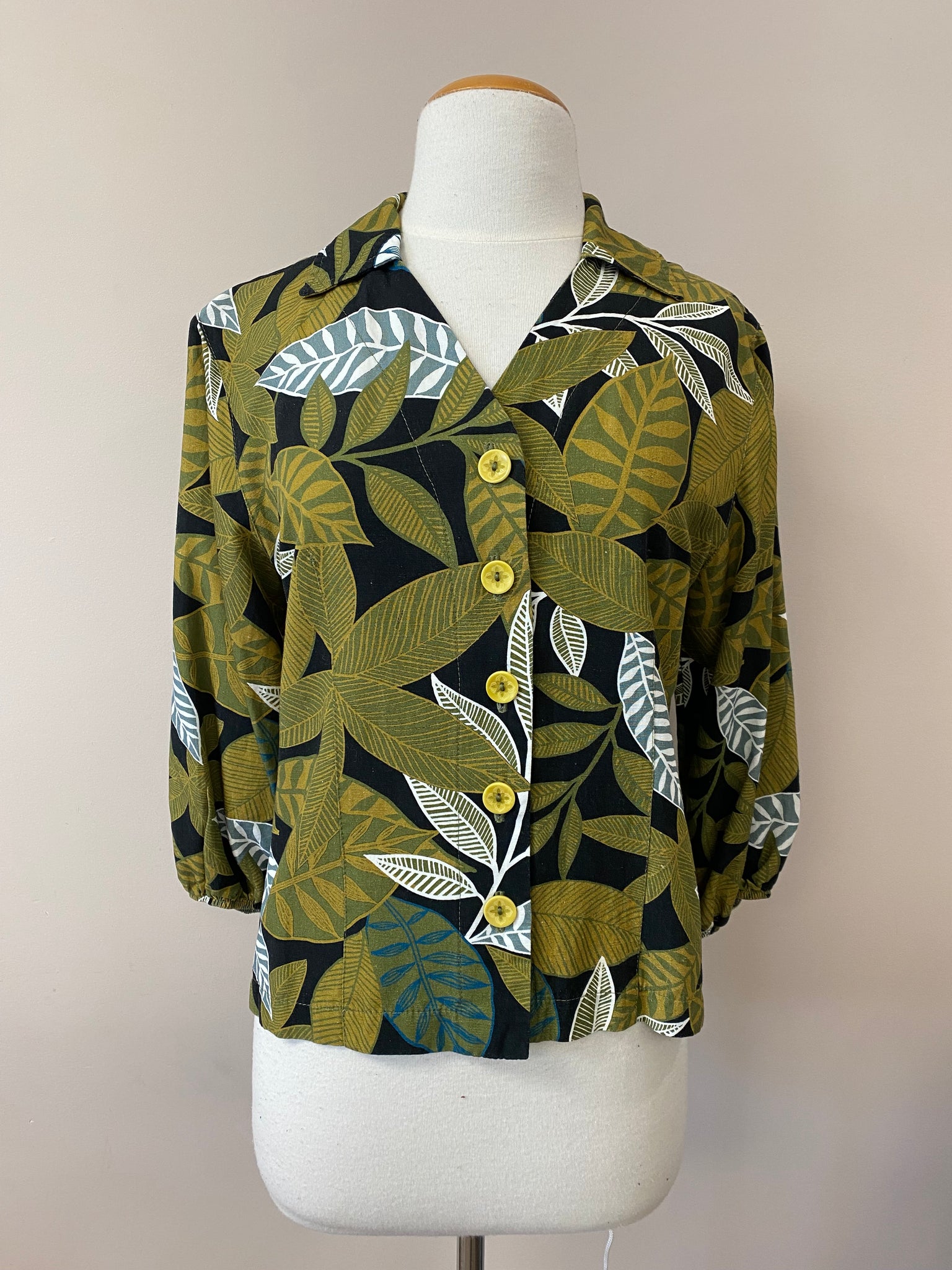 Kari {BLOUSE} w/collar
