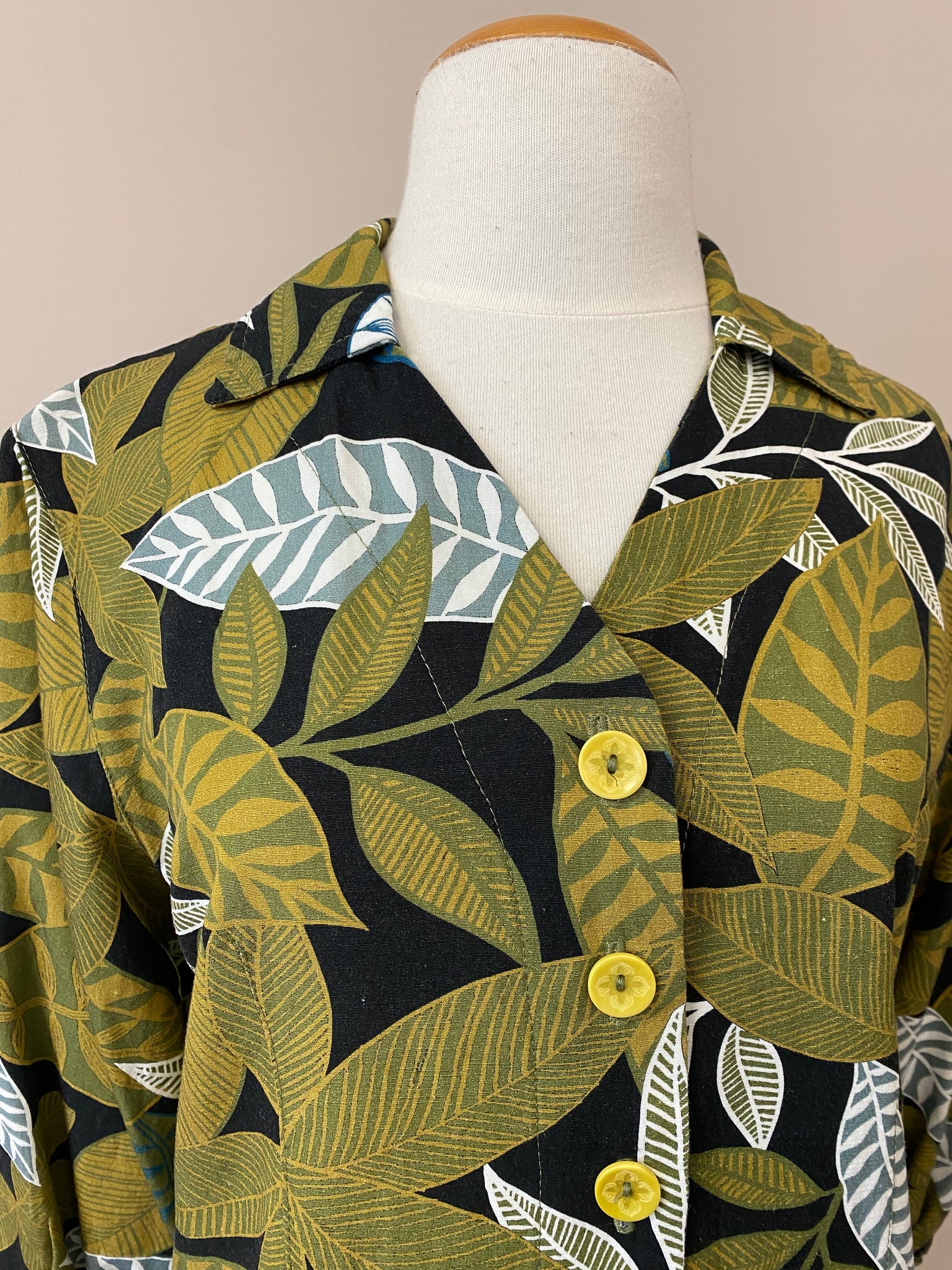 Kari {BLOUSE} w/collar