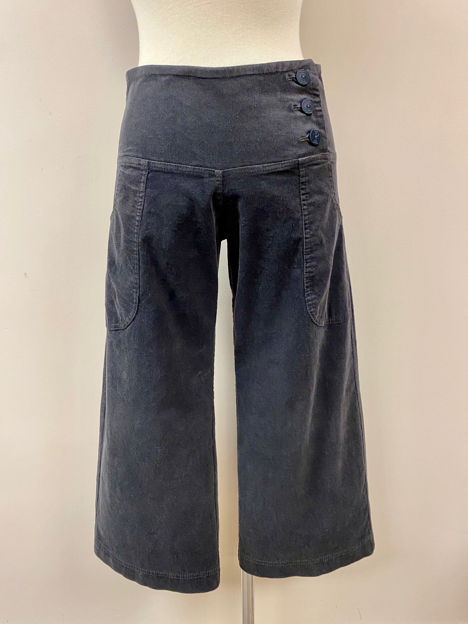 Bella CAPRI {CORDUROY}
