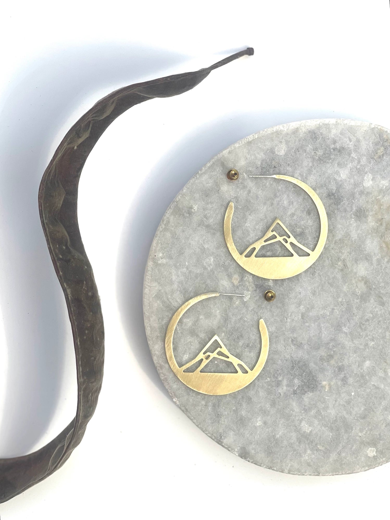 Modern Madini {CUTOUT DESIGN} hoop stud