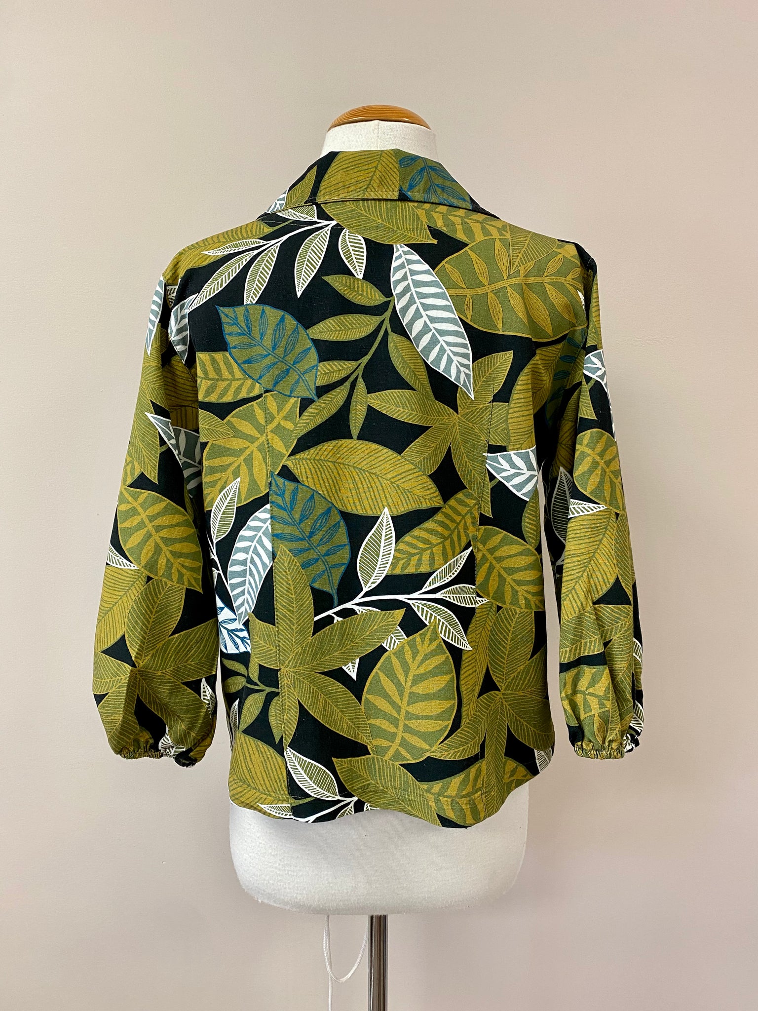 Kari {BLOUSE} w/collar