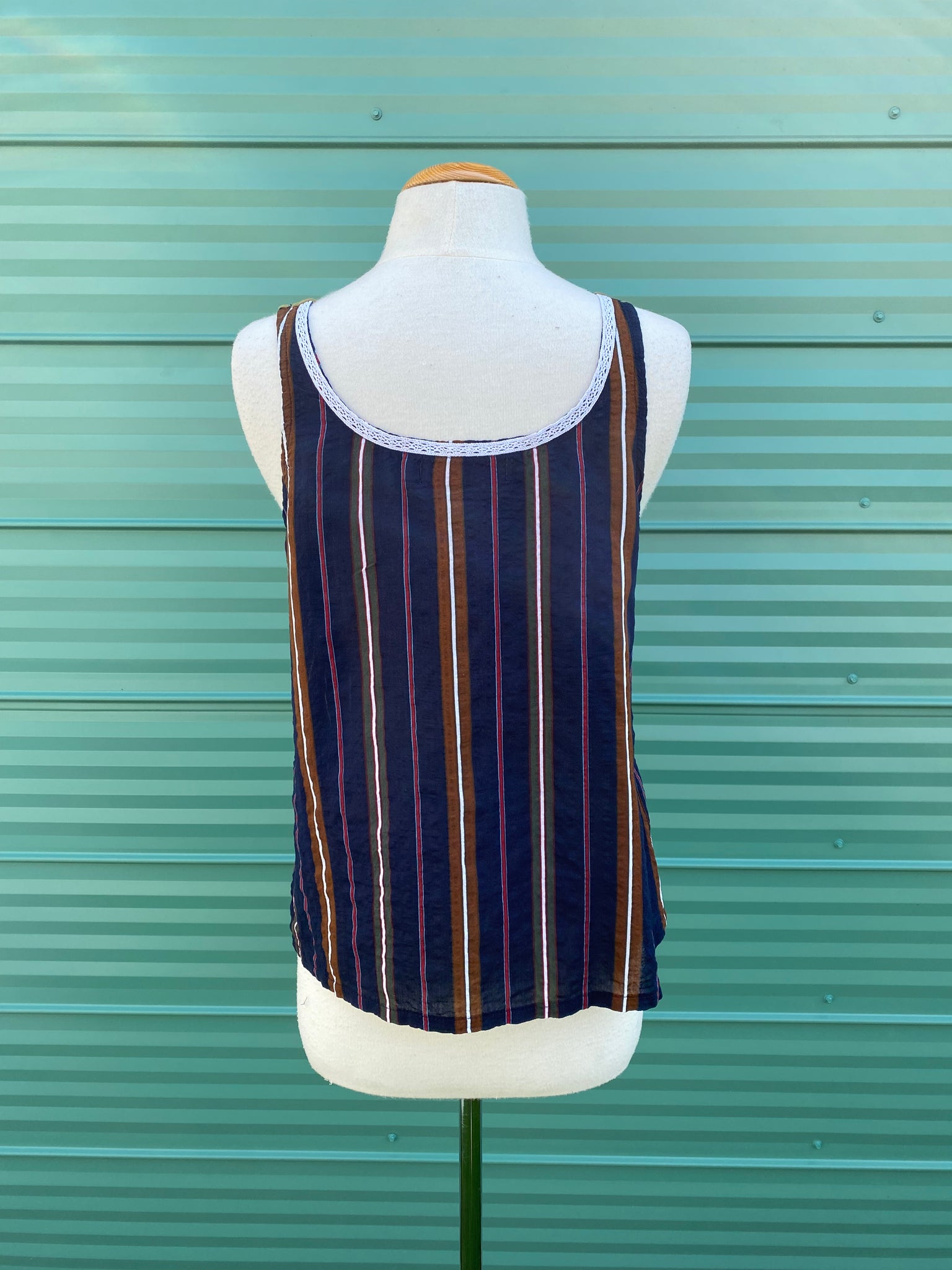Laura {STRIPE}