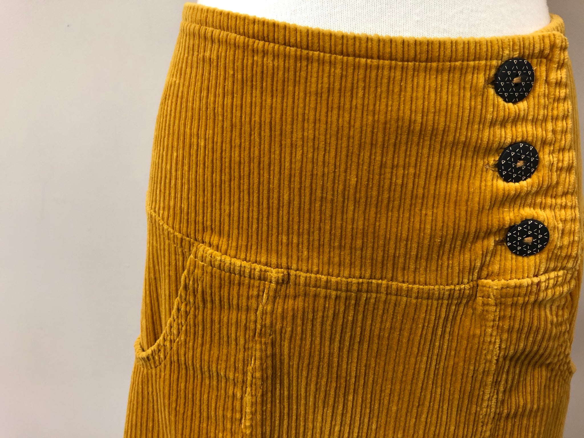 Bella Pocket {CORDUROY}
