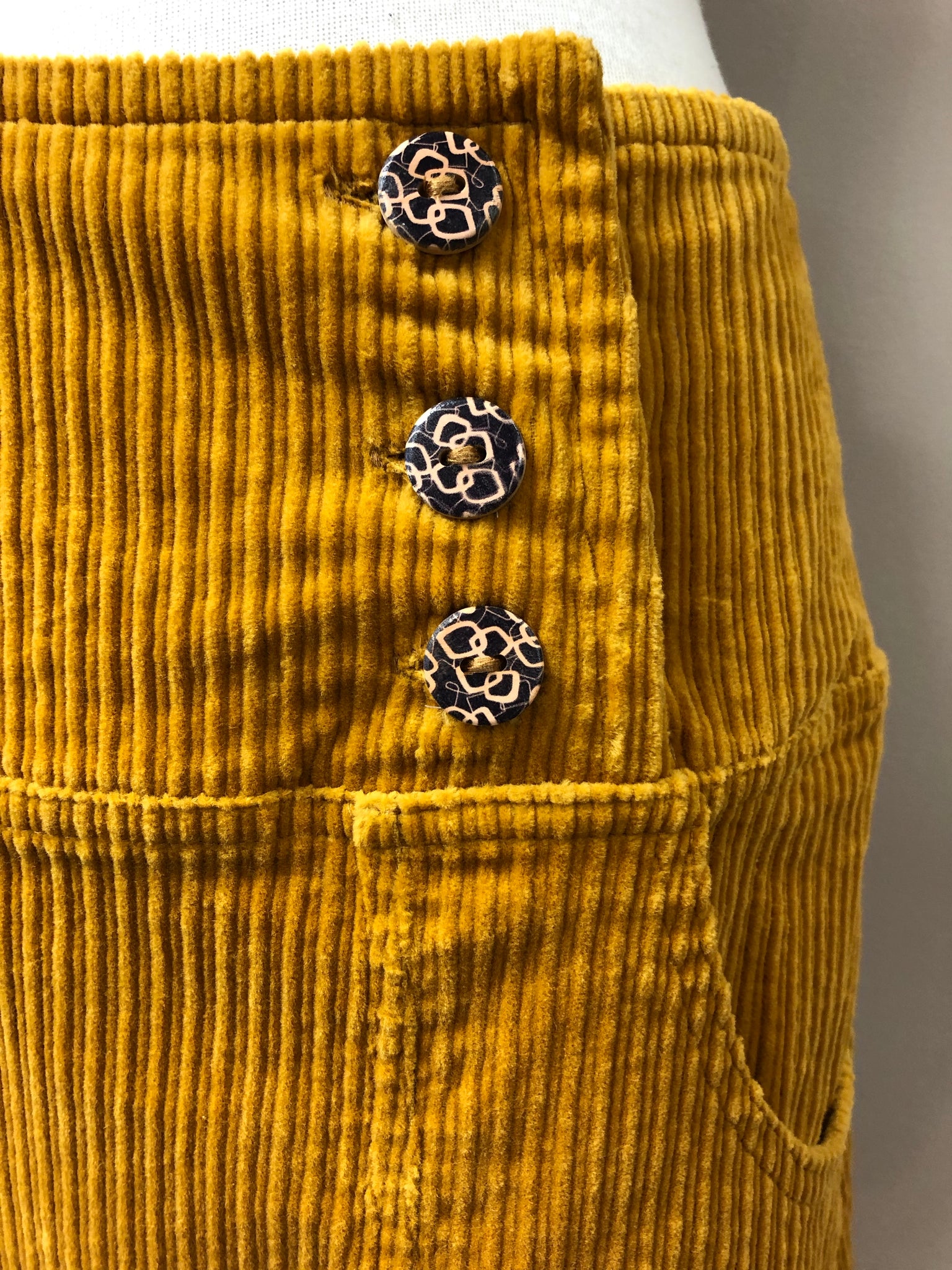 Bella Pocket {CORDUROY}