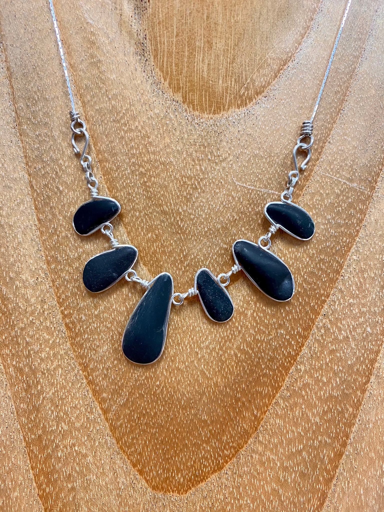 Atemba {6 STONE NECKLACE}