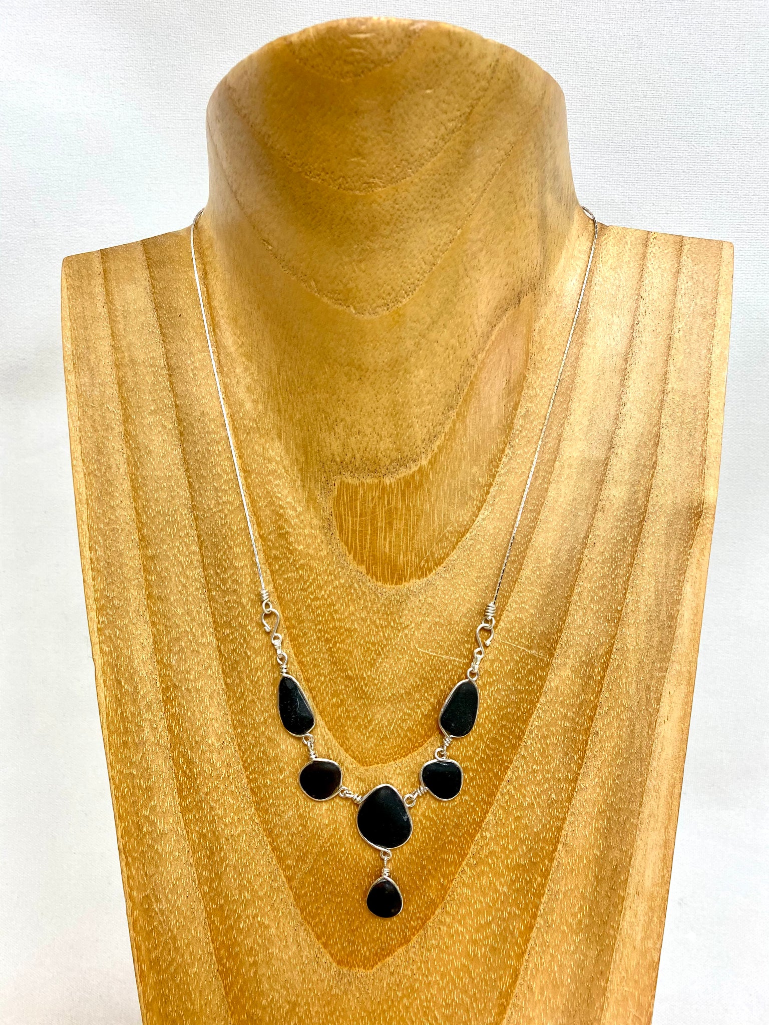 Atemba {6 STONE NECKLACE}