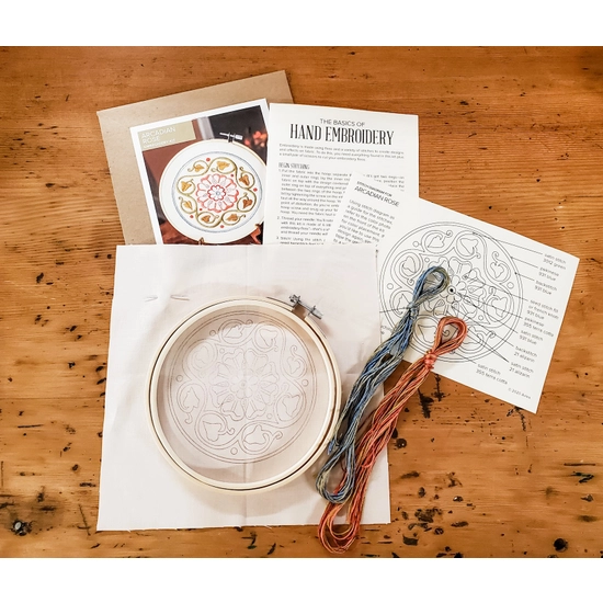 Avlea Folk Embroidery {HOOP}