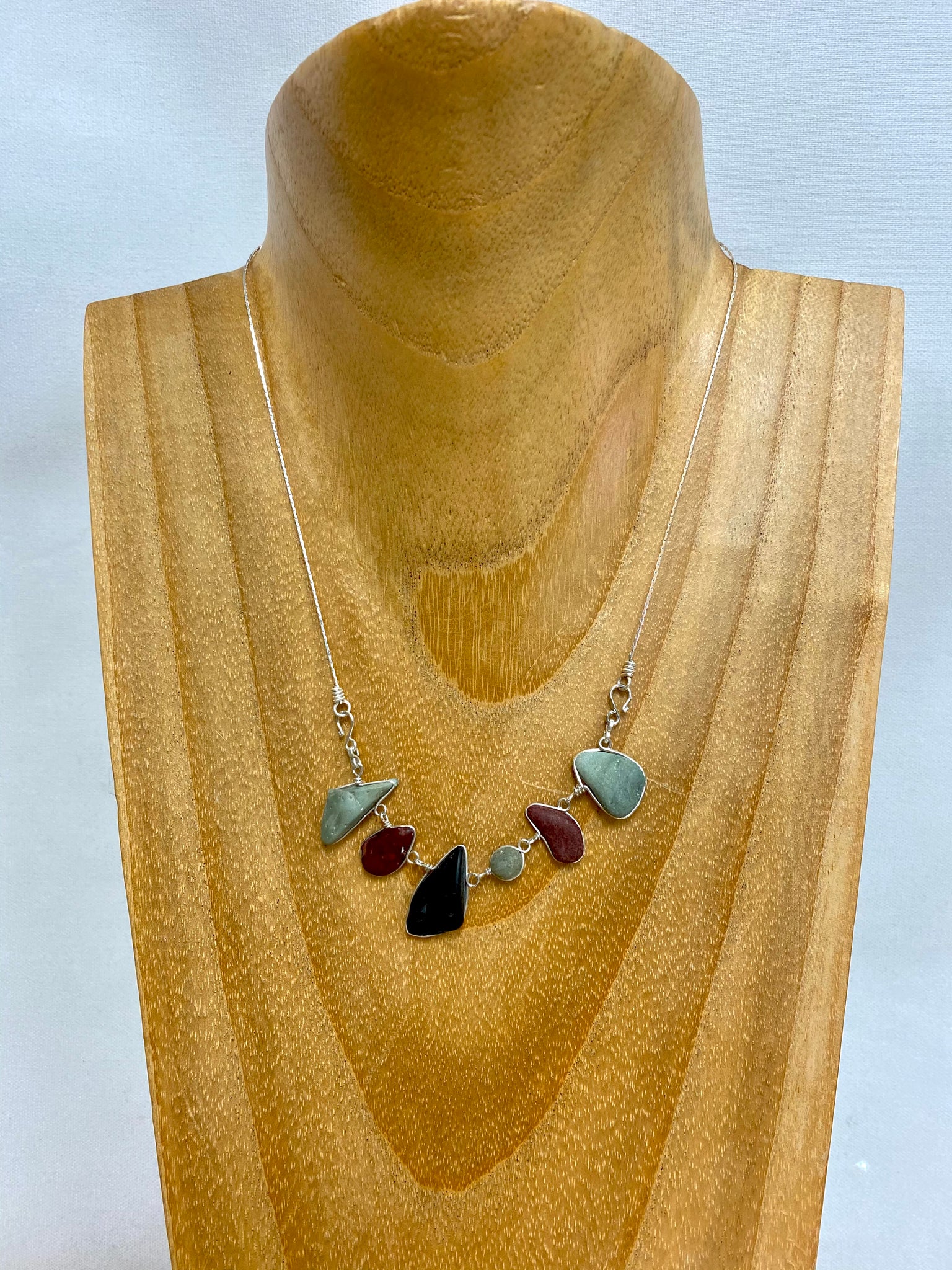 Atemba {6 STONE NECKLACE}