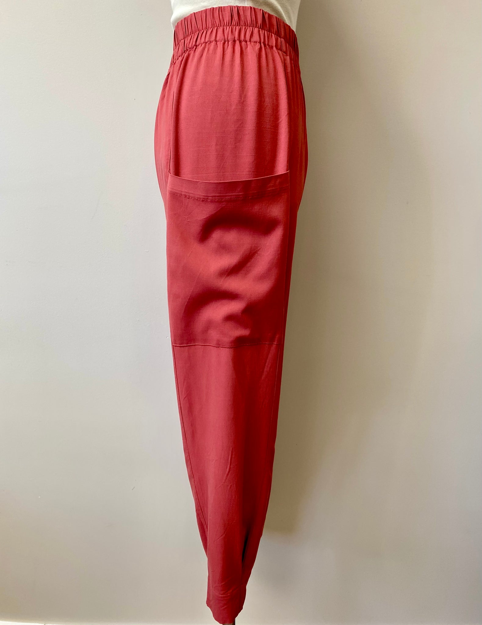 Amelia PANT