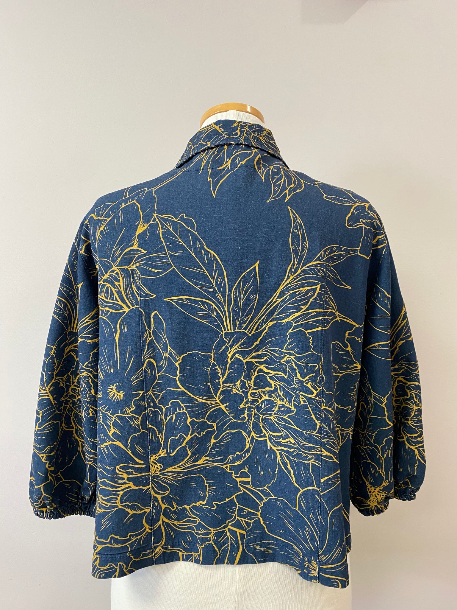 Kari {BLOUSE} w/collar