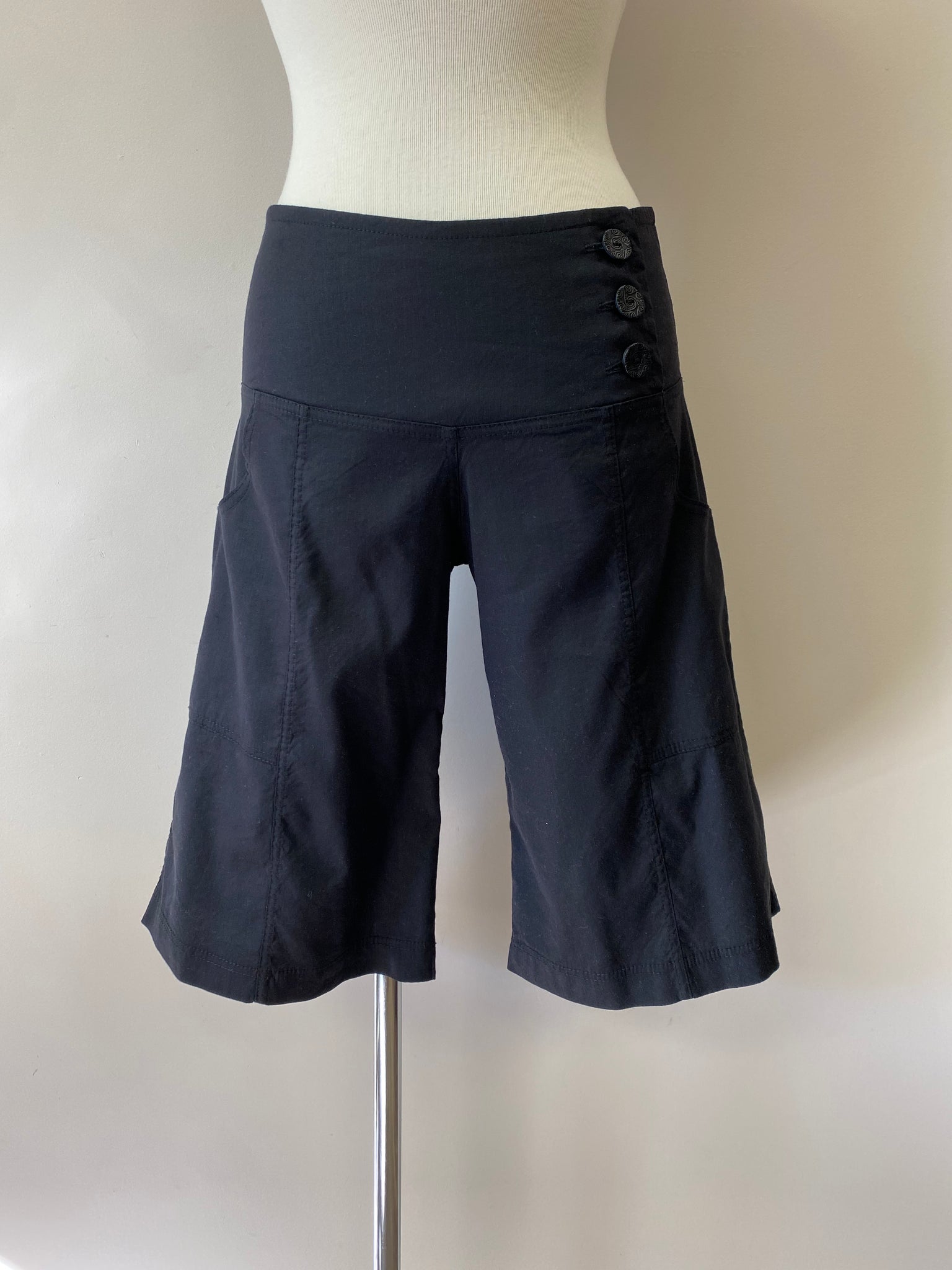 Bella Victoria SHORT {LYOCELL/LINEN}