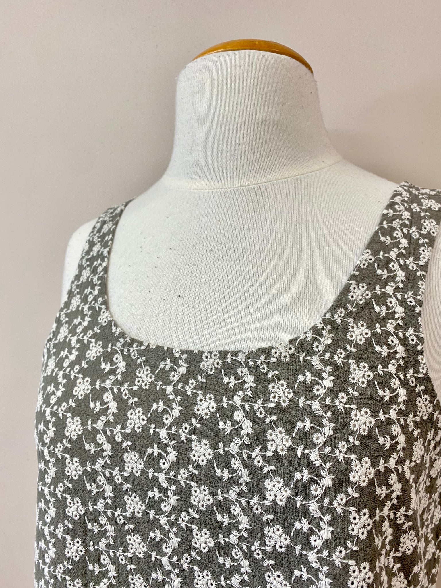 Miranda {EMBROIDERY}
