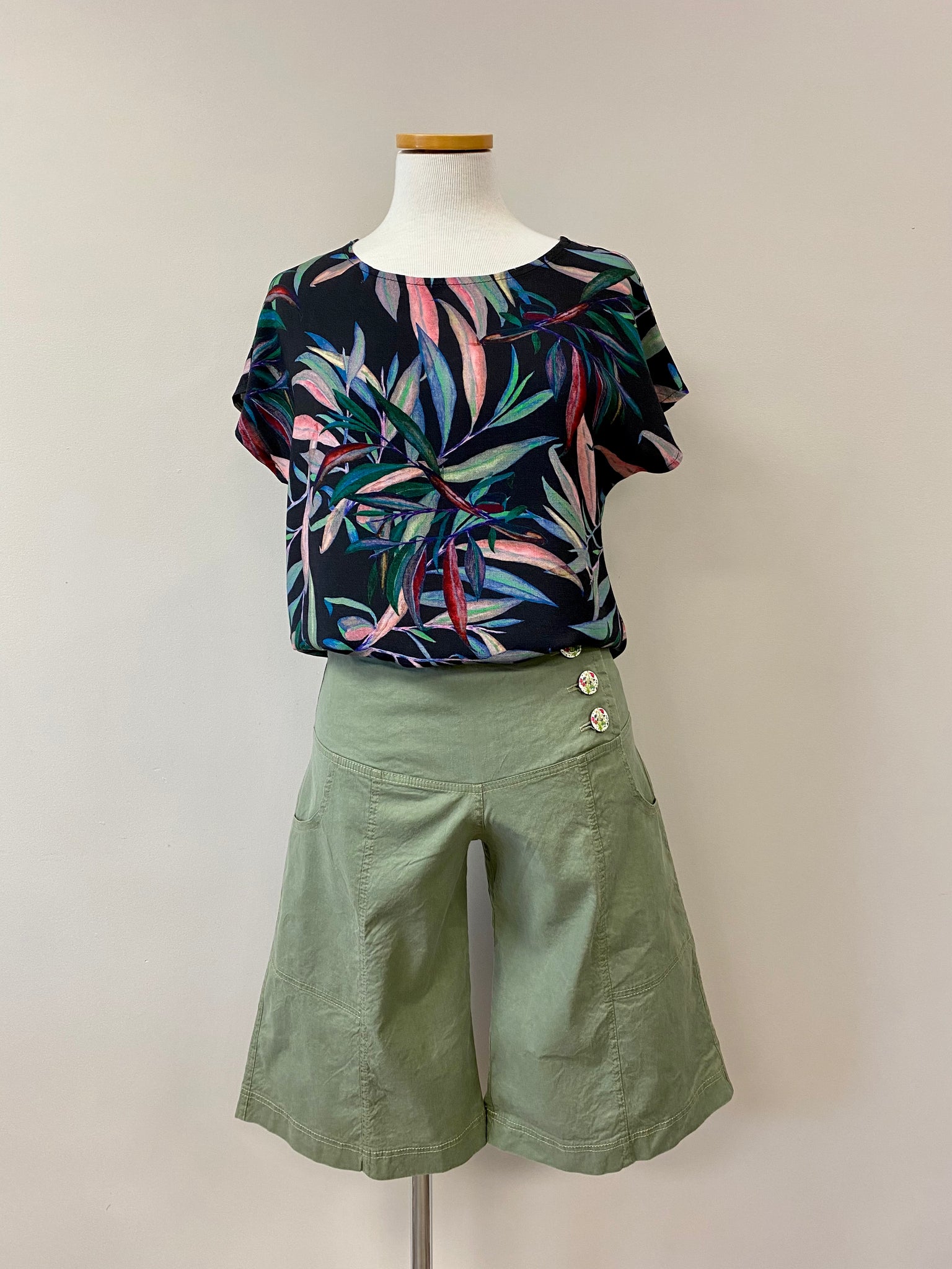 Maria Top {MULTI LEAVES}