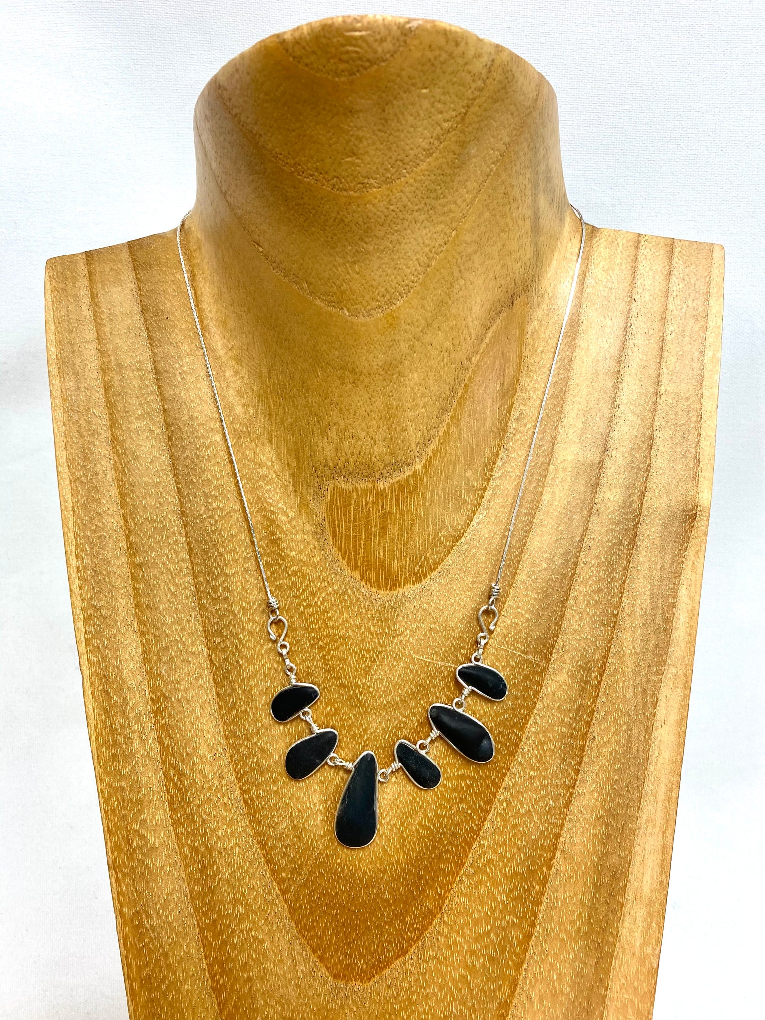 Atemba {6 STONE NECKLACE}