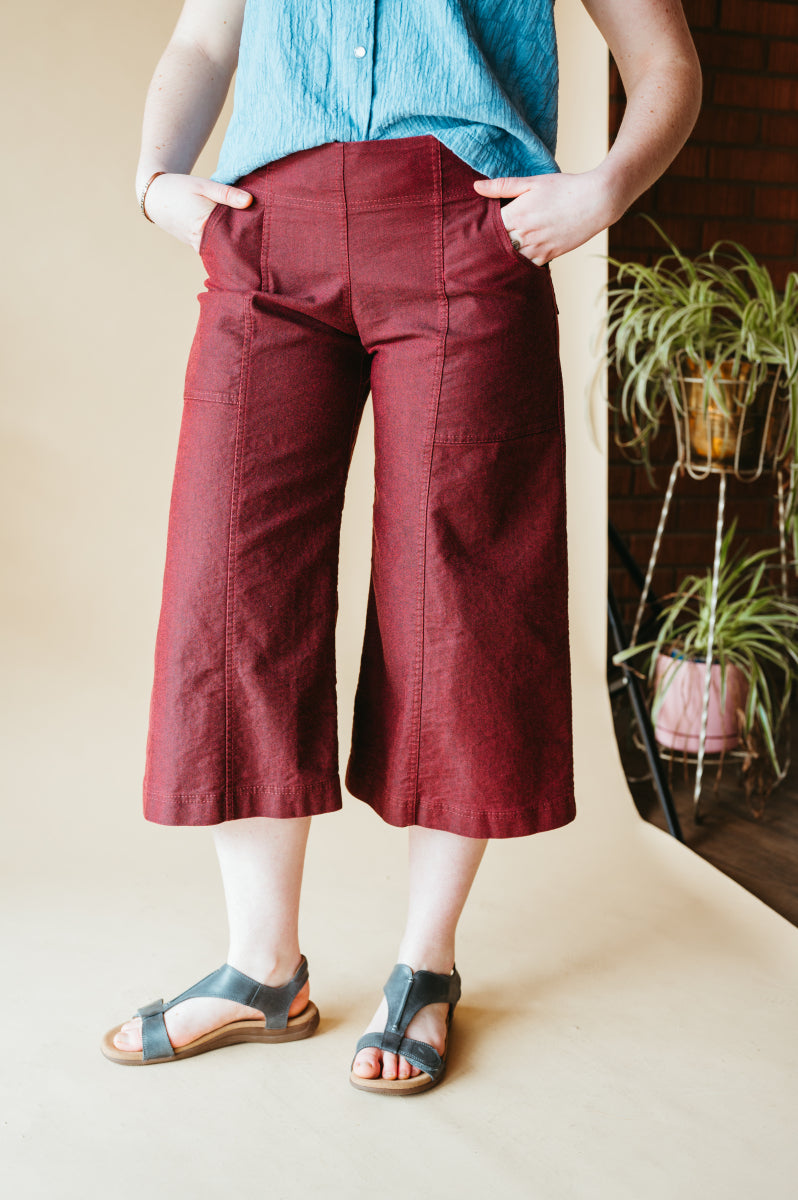 Victoria {CAPRI}  *NEW*