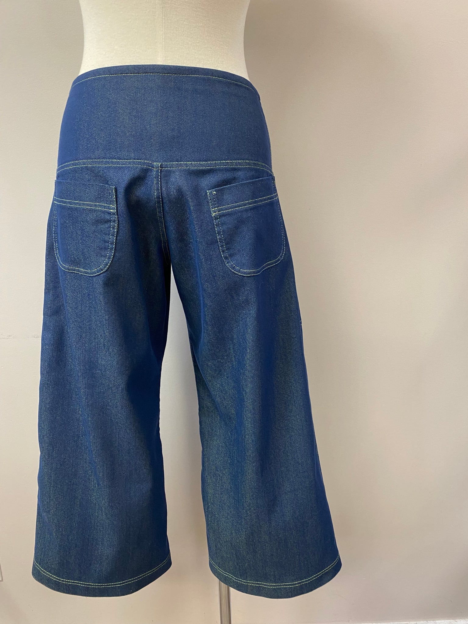 Bella CAPRI {STRETCH DENIM}