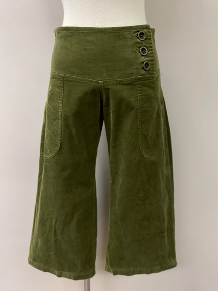 Bella CAPRI {CORDUROY}