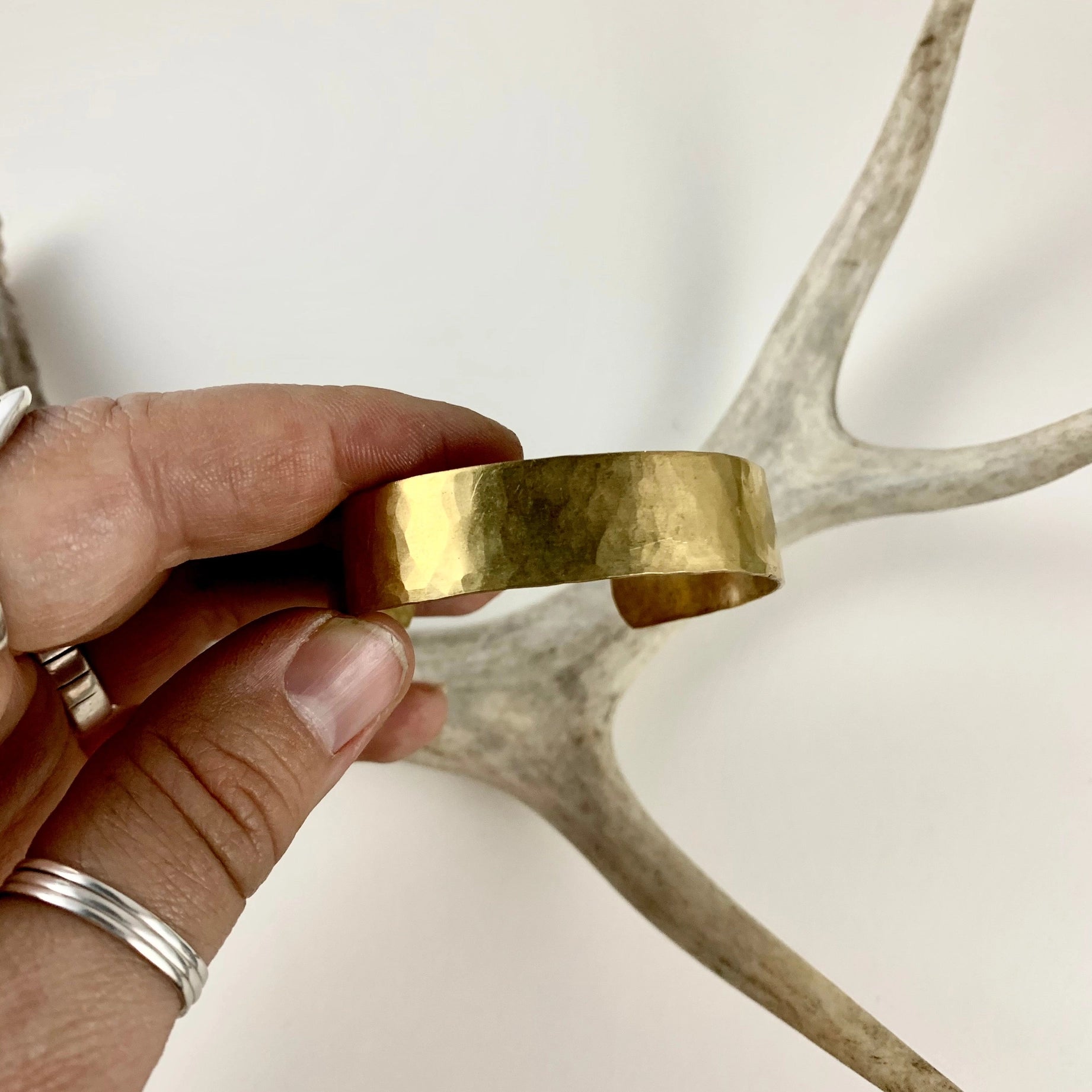 Fluff Hardware {SHE-RA CUFFS}