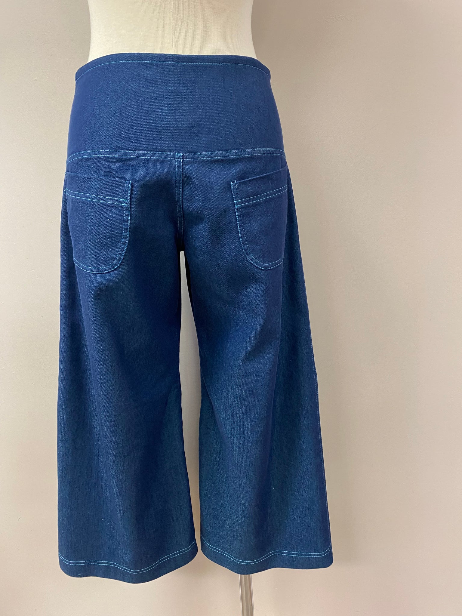 Bella CAPRI {STRETCH DENIM}