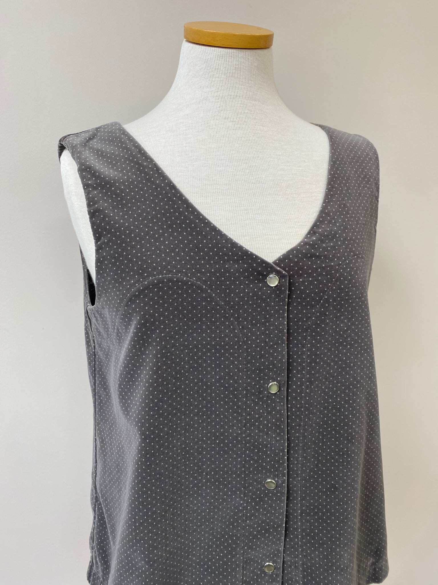 Nadia {VEST} velveteen