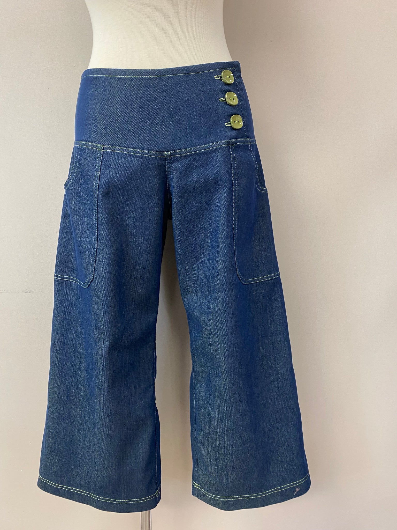 Bella CAPRI {STRETCH DENIM}