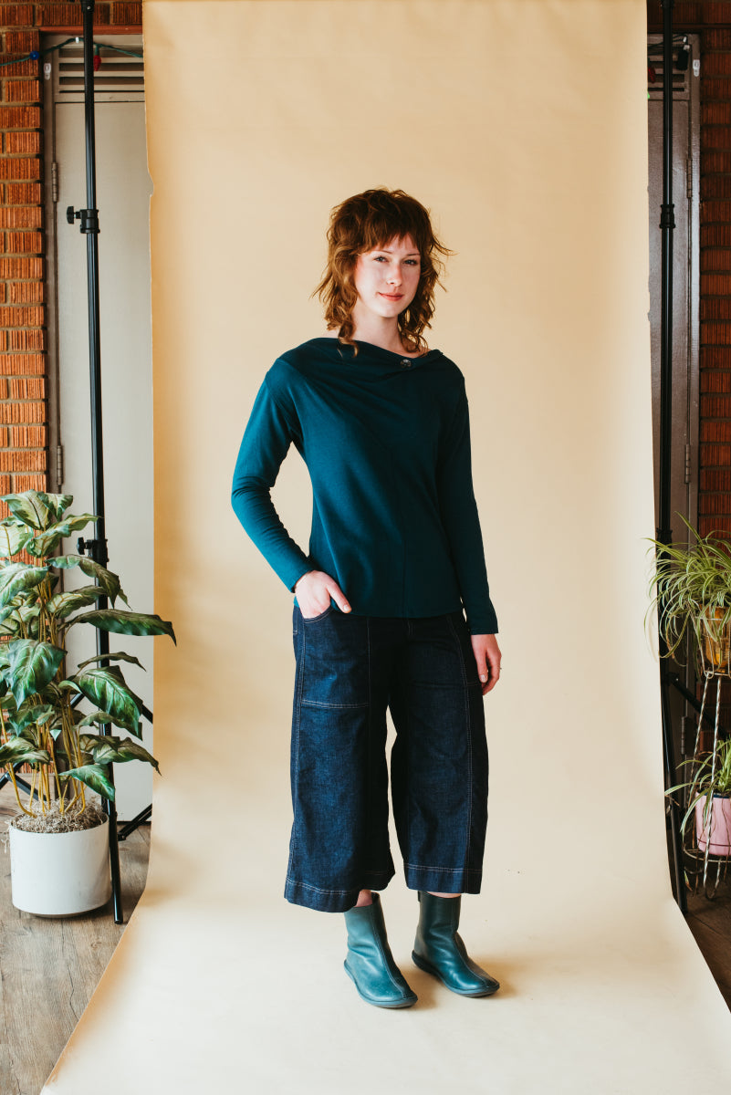 Victoria {CAPRI} w/contrast stitch *REVISED SIZING*