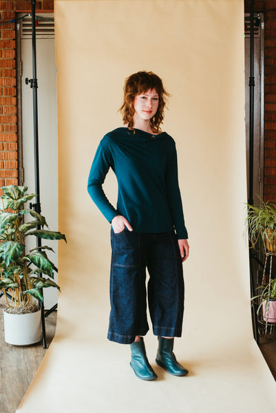 Victoria {CAPRI} w/contrast stitch *REVISED SIZING*