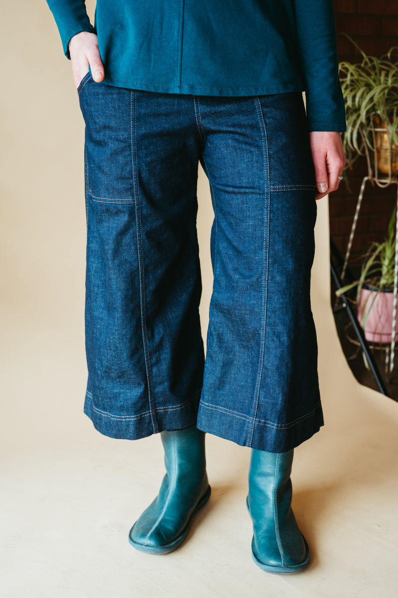 Victoria {CAPRI} w/contrast stitch *REVISED SIZING*
